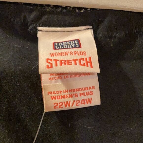 Botanical Print Stretchy Tank Top - Picture 2 of 8